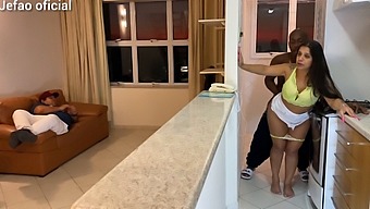 A Repairman Gets Lucky With A Seductive Woman While Fixing Her Husband'S Tv