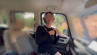 Hd-Video Av Offentlig Runkning Leder Till Oväntad Ansiktsutlösning